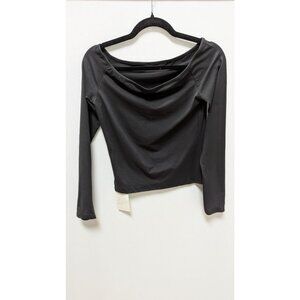 Matunana Black Off-The Shoulder Blouse